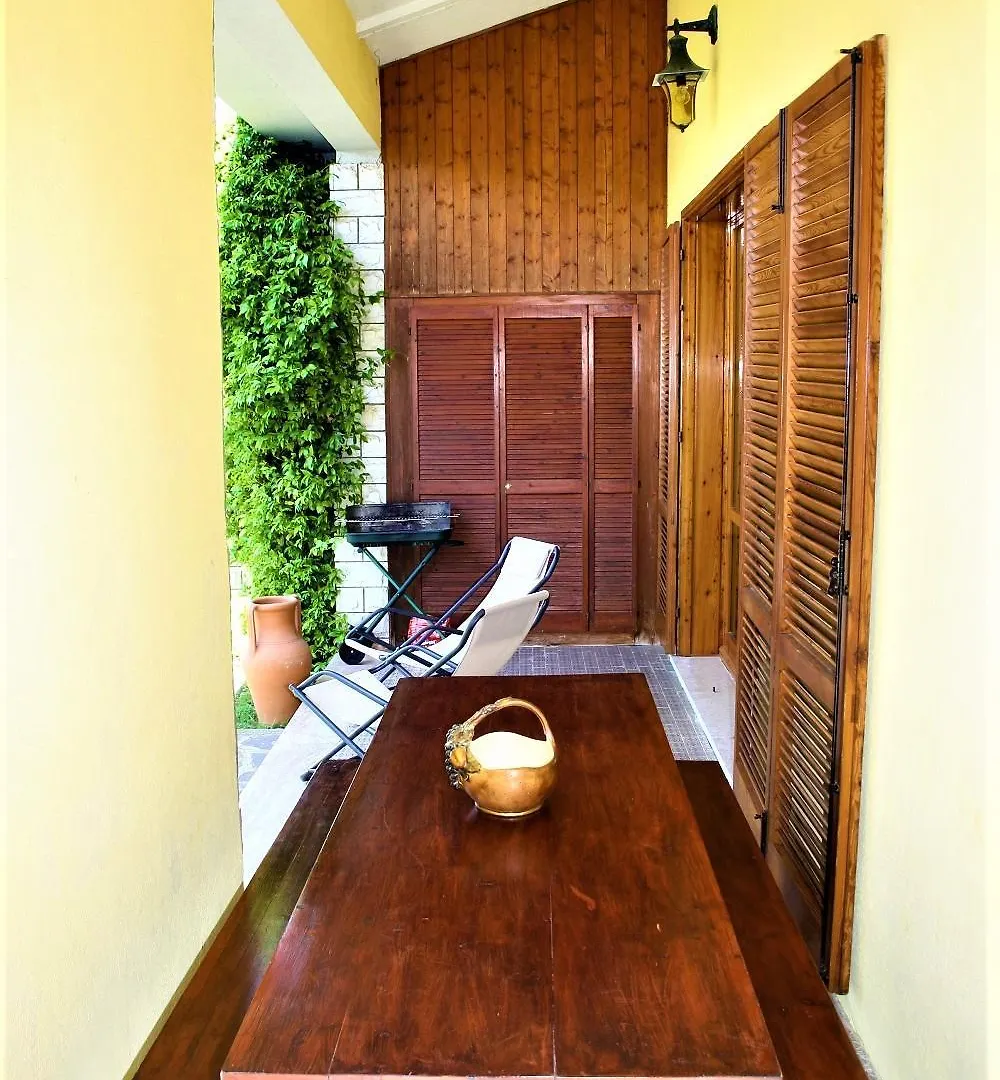 מאלצ'סינה Ferienwohnung Cesare By Facchinelli - Lux 0*,